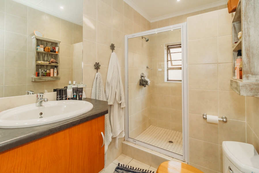 2 Bedroom Property for Sale in Heather Park Western Cape